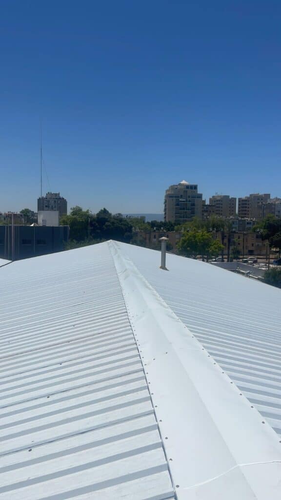 גג מסחרי לאחר ביצוע בפרויקט אושר עד קריית ביאליק